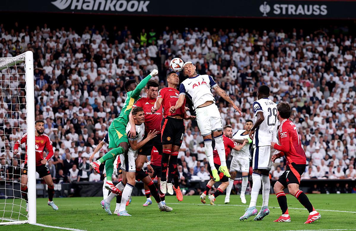 Sare la Ruben Amorim după finala Europa League: „A înscris în ultimele două finale și îl joci doar 19 minute?!”