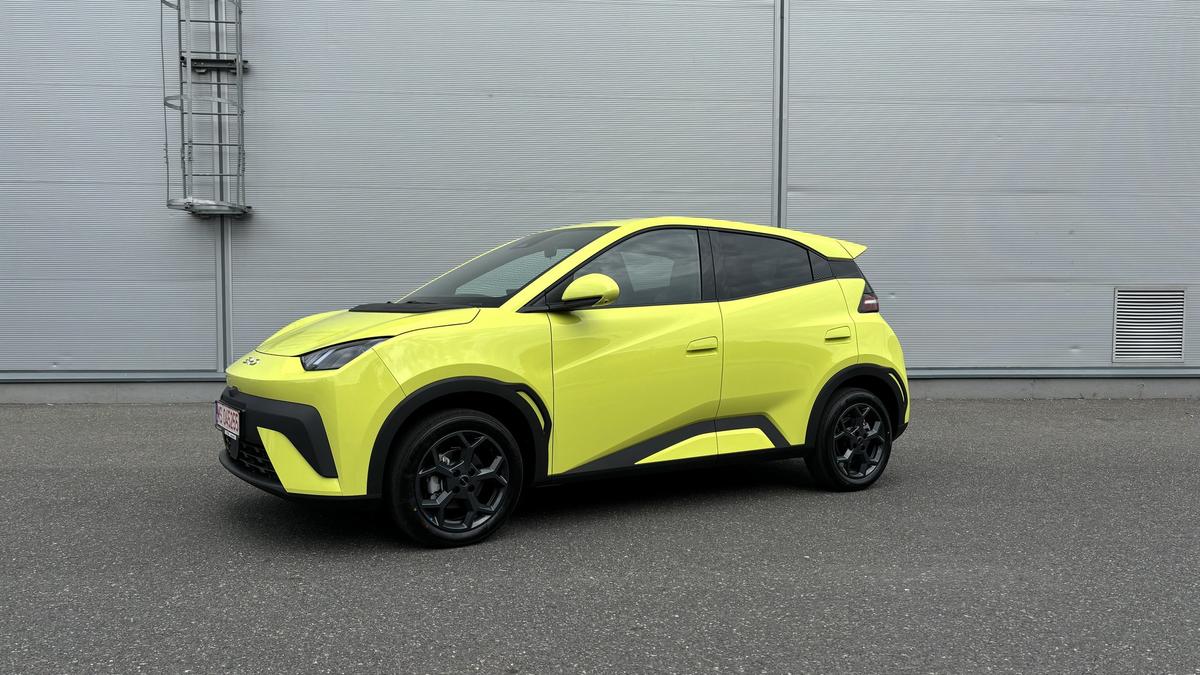 BYD Dolphin Surf s-a lansat oficial în România! Care sunt cele trei modele din gamă și cât costă „mașina urbană a anului 2025”