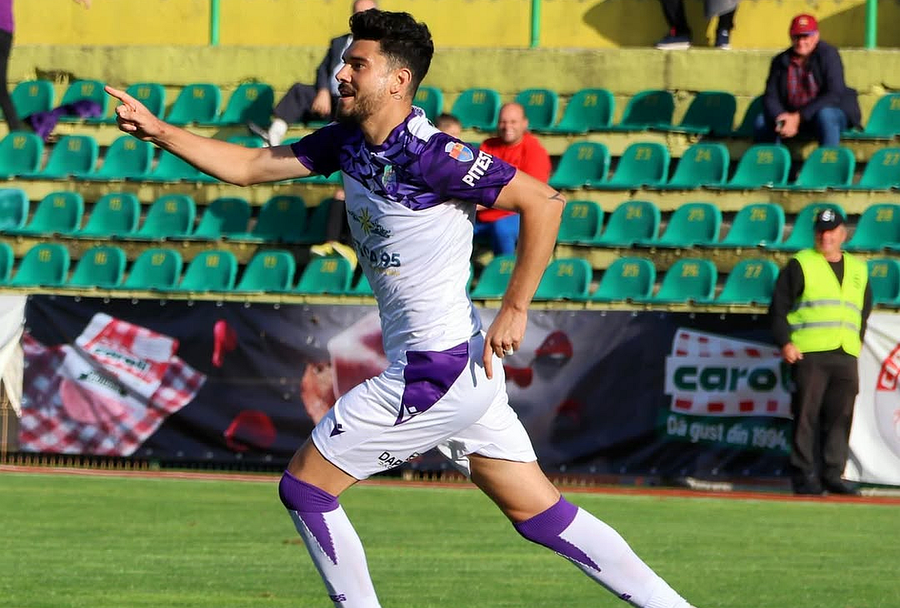 Mihai Roman, atacantul nou-promovatei FC Argeș. Foto: Instagram Soția l-a dat de gol pe noul vârf din Superliga: „Acesta va fi traseul lui. Îl sperii puţin, începutul nu e uşor”