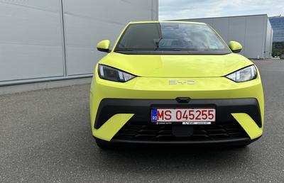 BYD Dolphin Surf s-a lansat oficial în România! Care sunt cele trei modele din gamă și cât costă „mașina urbană a anului 2025”