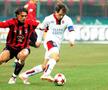 Paolo Maldini în duel cu Gianfranco Zola, foto: Imago