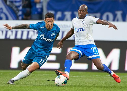 Njie, Kaboré (foto dreapta), Szymanski şi Komlicenko au ieşit pozitivi la primul test făcut, astfel că, după Rostov, Dinamo Moscova poate fi nevoită să joace cu juniorii dacă Krasnodar nu acceptă amânarea partidei.