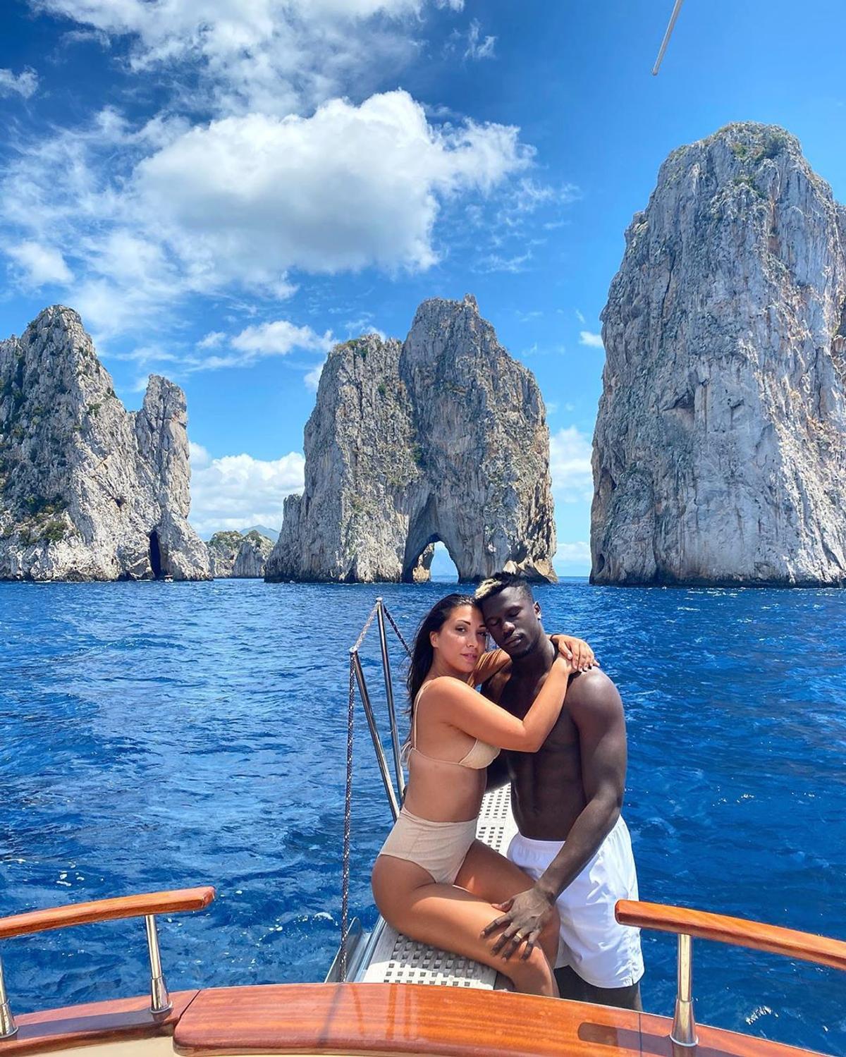 GALERIE FOTO Simona și vedeta lui AS Monaco au plecat în vacanță! Momente de vis în Italia