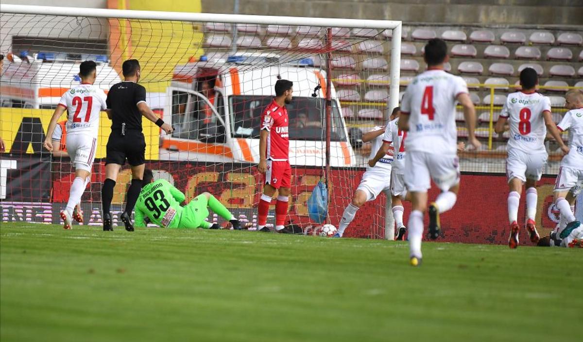 DINAMO - SEPSI 1-3. Salvatorul covăsnenilor răsuflă ușurat: „Nu ne permitem pași greșiți!”