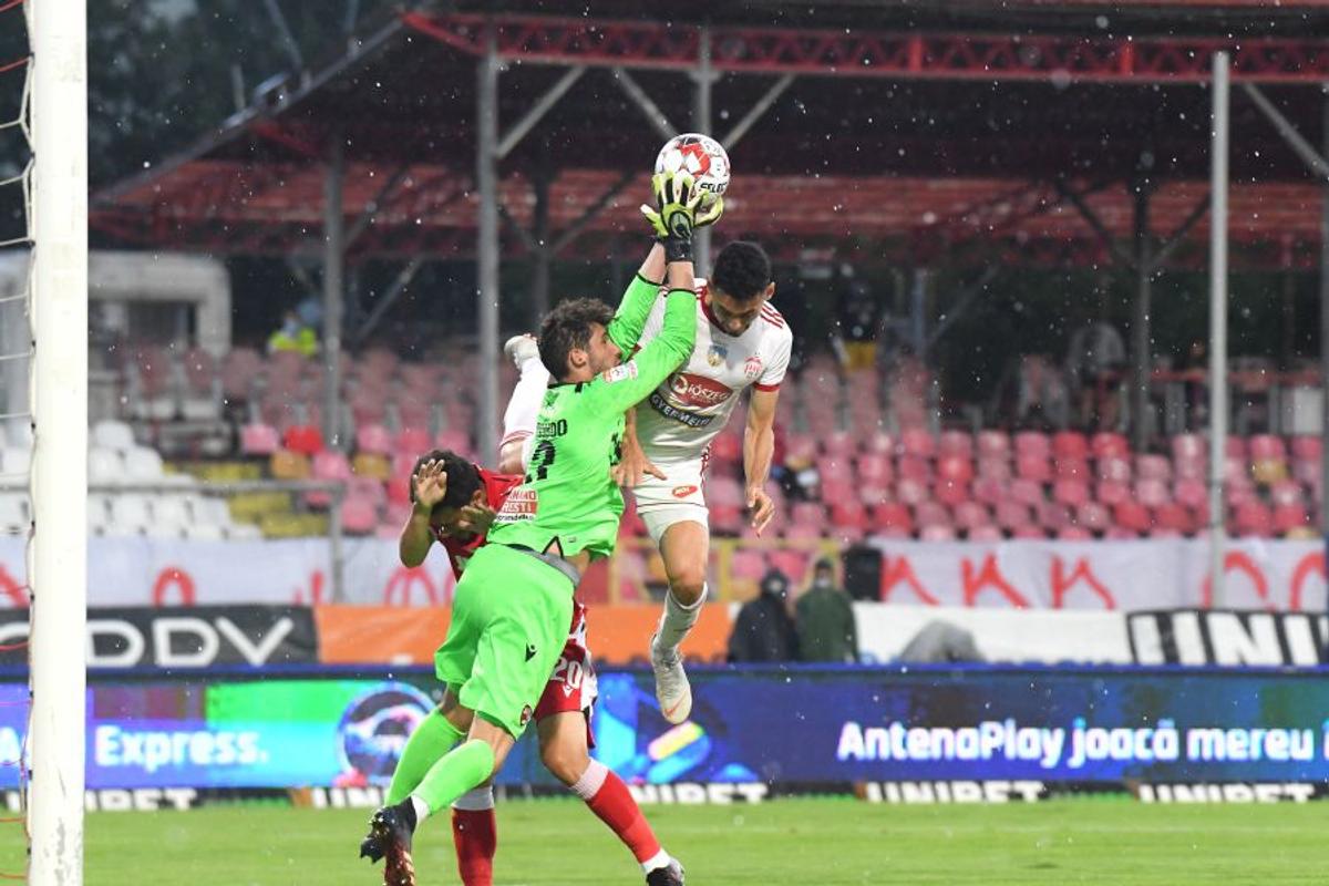 DINAMO - SEPSI 1-3. CRONICĂ: DD în B! „Câinii”, umiliți pe teren propriu în primul meci oficial cu Mihalcea antrenor