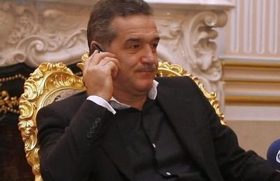 FCSB - GAZ METAN. I-a picat semnalul lui Gigi Becali? :) Situație inedită la pauza meciului de pe Arena Națională