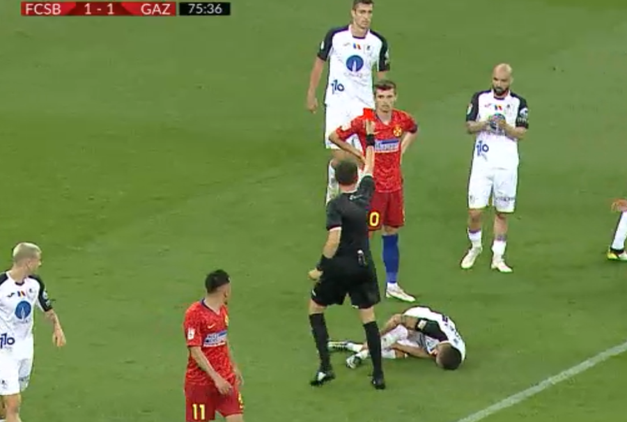 FCSB - GAZ METAN. Florin Tănase, eliminat în 60 de secunde, OUT cu Dinamo! » Decizii corecte? Verdictul lui Cristi Balaj