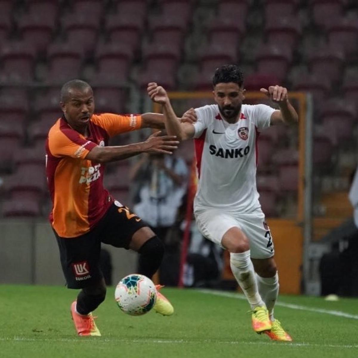 GALATASARAY - GAZIANTEP 3-3. Alex Maxim, din nou decisiv pentru echipa lui Marius Șumdudică » Meci spectaculos în Turcia