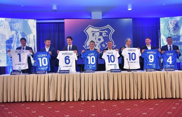 Viitorul și Farul Constanța au fuzionat: Gică Hagi va fi antrenor » Cum arată conducerea, primele transferuri + promisiune pentru un nou stadion