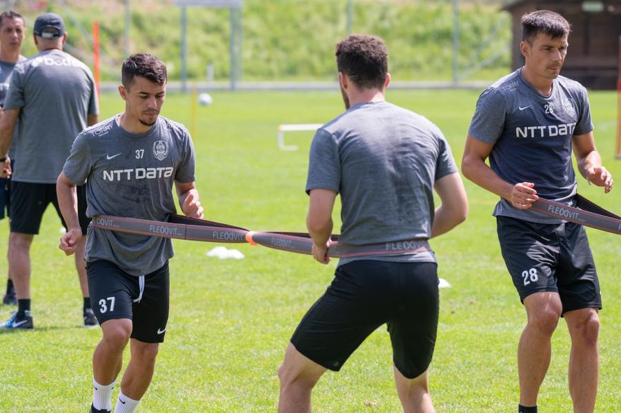 Antrenament CFR Cluj, cu preparatorul fizic, în cantonamentul din Austria (foto: Raed Krishan/GSP) Tun financiar dat de CFR Cluj: 1,8 milioane de euro vor intra anual în conturile clubului!