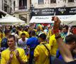 SHOW în Centrul Vechi, înainte de Ucraina - Austria » Forțele de ordine au fraternizat cu fanii