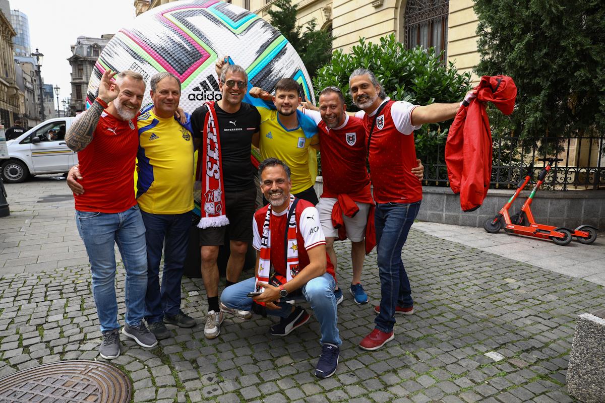Ucraina - Austria. Suporteri în Centrul Vechi