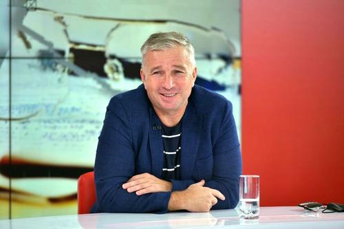 Dan Petrescu salută revenirea lui Gică Hagi pe bancă. „Regele” va fi antrenorul Farului Constanța, echipă rezultată din fuziunea dintre Viitorul și Farul.