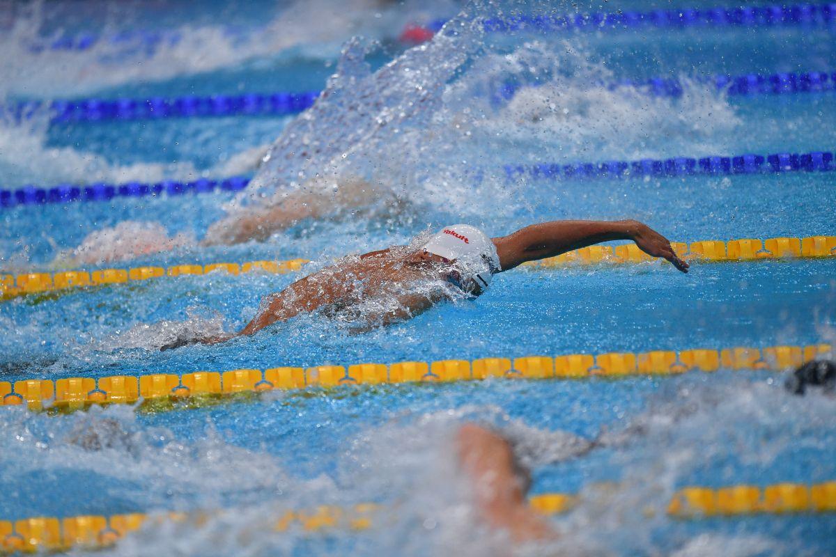 Situație incredibilă înaintea finalei lui Popovici » Doi sportivi, obligați să revină în bazin la două ore după semifinale