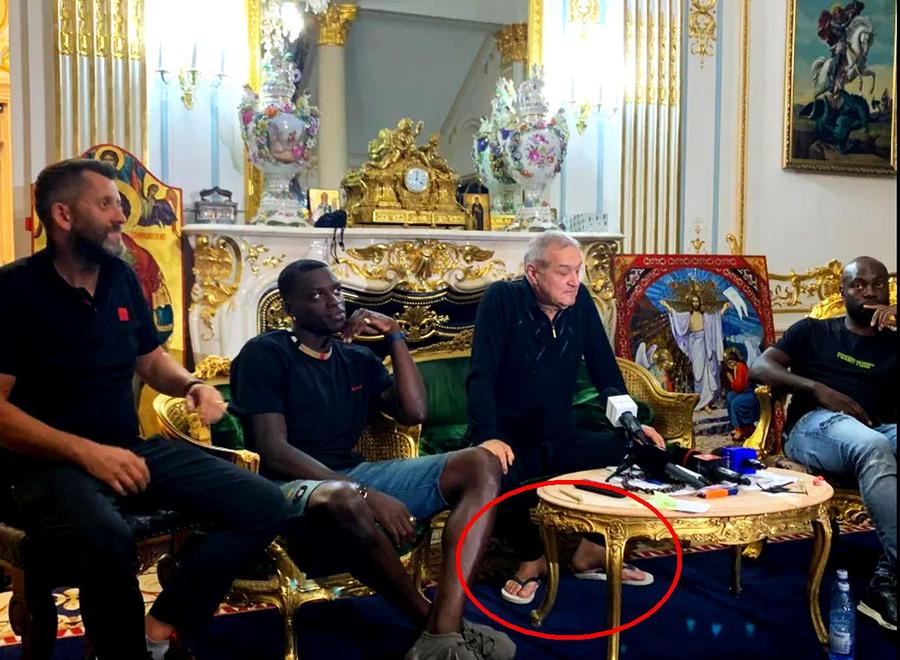 Gigi Becali l-a prezentat pe Dawa într-o conferință savuroasă » A apărut în șlapi și i-a fixat clauza pe paginile Gazetei: „Atât vreau pe el!”