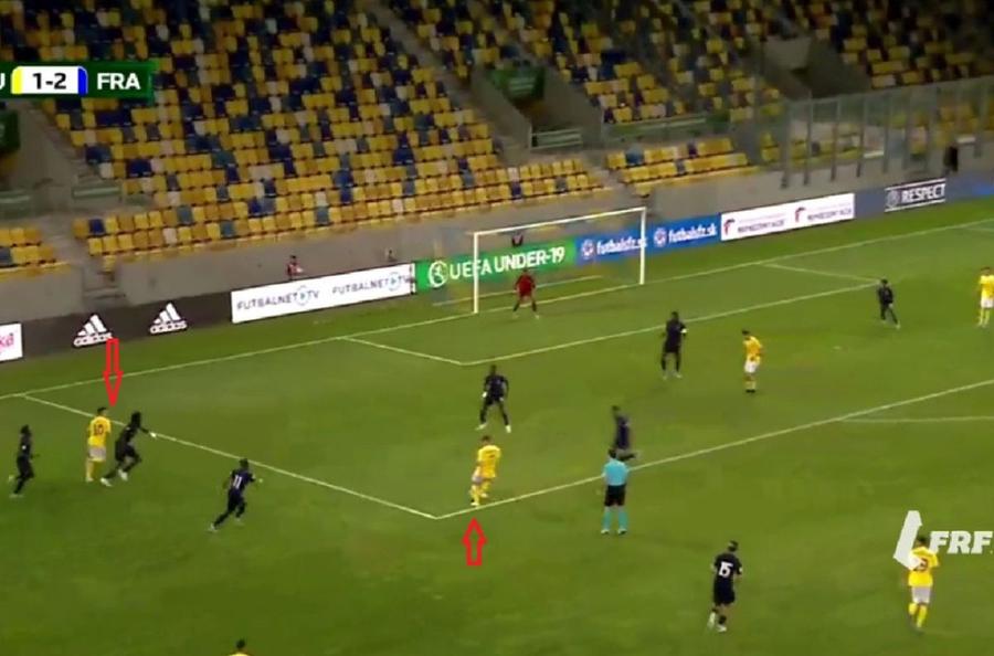 Faza controversată din România U19 - Franța U19 / Sursă foto: Captură FRF TV Golul României U19, anulat degeaba? Cum arată faza superbă care ne putea aduce egalarea + La TV nu s-a văzut nicio reluare!