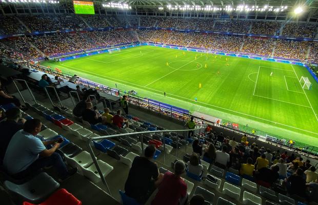Sold-out și record închipuit » FRF a anunțat că s-au vândut toate biletele la meciul cu Spania, dar realitatea a fost alta în Ghencea