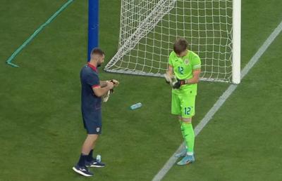 Mihai Popa, moment inedit în minutul 4 al duelului România U21 - Spania U21 » De ce a întârziat repunerea mingii