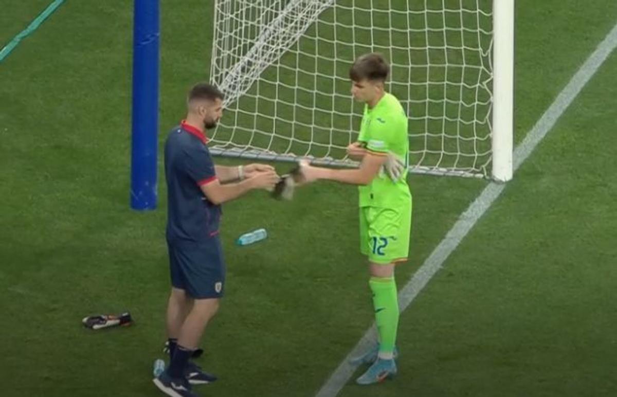 Mihai Popa, moment inedit în România U21 - Spania U21 / FOTO: Capturi @TVR 1