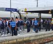 Naționala României a plecat spre Koln, din nou cu trenul » Fanii au făcut spectacol și în gară: „Ciocolata belgiană e cea mai bună. O să îi mâncăm”