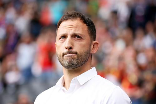 Domenico Tedesco a fost dat afară de belgieni în urma unei ședințe a Comitetului Sportiv al Asociației Belgiene de Fotbal. El avea contract până-n 2026.