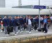 Naționala României a plecat spre Koln, din nou cu trenul » Fanii au făcut spectacol și în gară: „Ciocolata belgiană e cea mai bună. O să îi mâncăm”