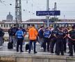 Naționala României a plecat spre Koln, din nou cu trenul » Fanii au făcut spectacol și în gară: „Ciocolata belgiană e cea mai bună. O să îi mâncăm”