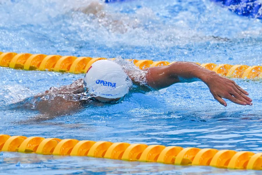 David Popovici în timpul cursei în care și-a păstrat titlul de campion european la 200 m liber la Belgrad 2024 Foto: Roxana Fleșeru „Nimeni nu este la nivelul lui David Popovici la 200 metri liber” » Americanii fac o analiză cuprinzătoare înainte de Jocurile Olimpice de la Paris + când evoluează înotătorul nostru