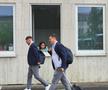 Naționala României a plecat spre Koln, din nou cu trenul » Fanii au făcut spectacol și în gară: „Ciocolata belgiană e cea mai bună. O să îi mâncăm”
