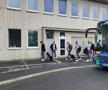 Naționala României a plecat spre Koln, din nou cu trenul » Fanii au făcut spectacol și în gară: „Ciocolata belgiană e cea mai bună. O să îi mâncăm”