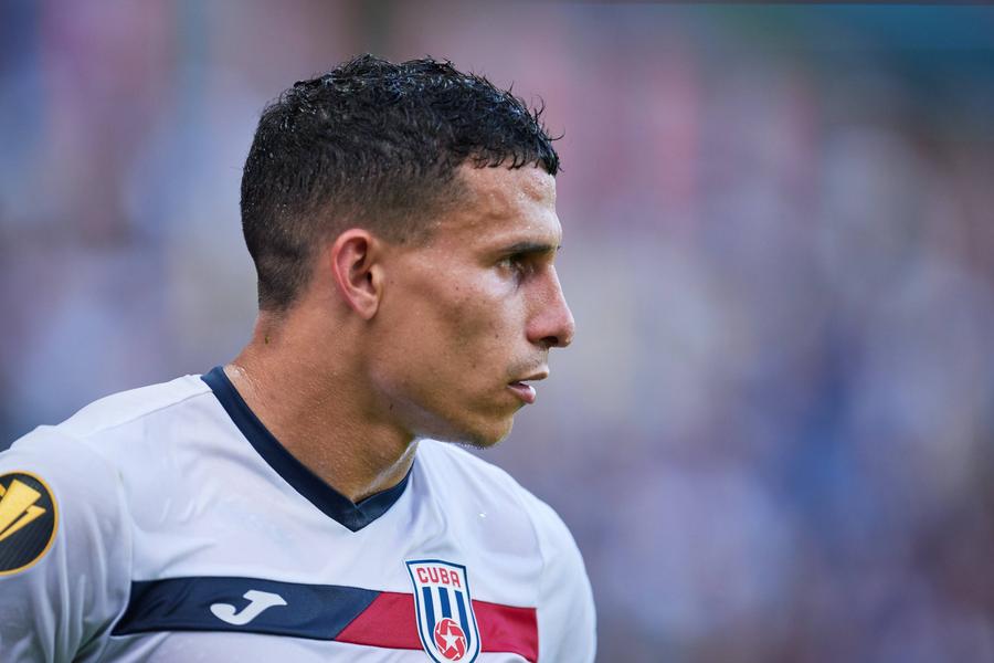 Luis Paradela / FOTO: Imago Universitatea Craiova a reușit încă două transferuri » GSP are numele pentru care a insistat Gâlcă