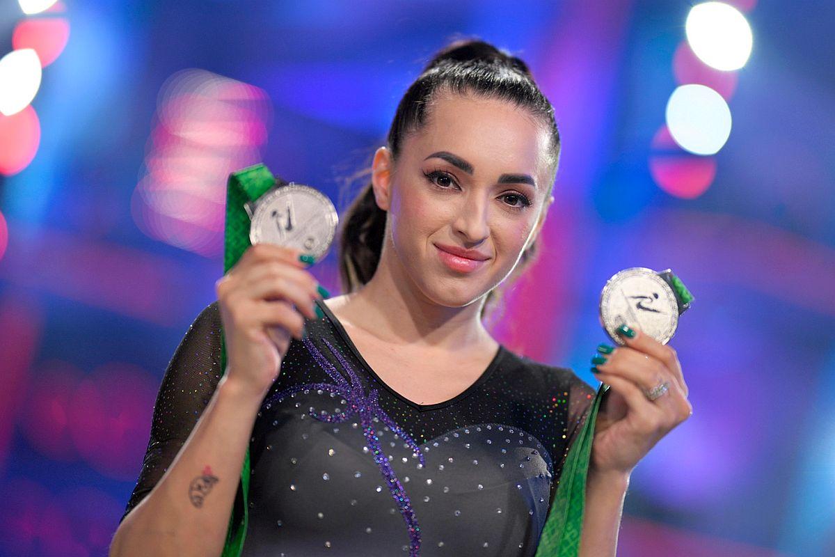 După ce s-a căsătorit, Larisa Iordache a semnat un nou contract » Nadia Comăneci o susține: „Succes în această nouă încercare”