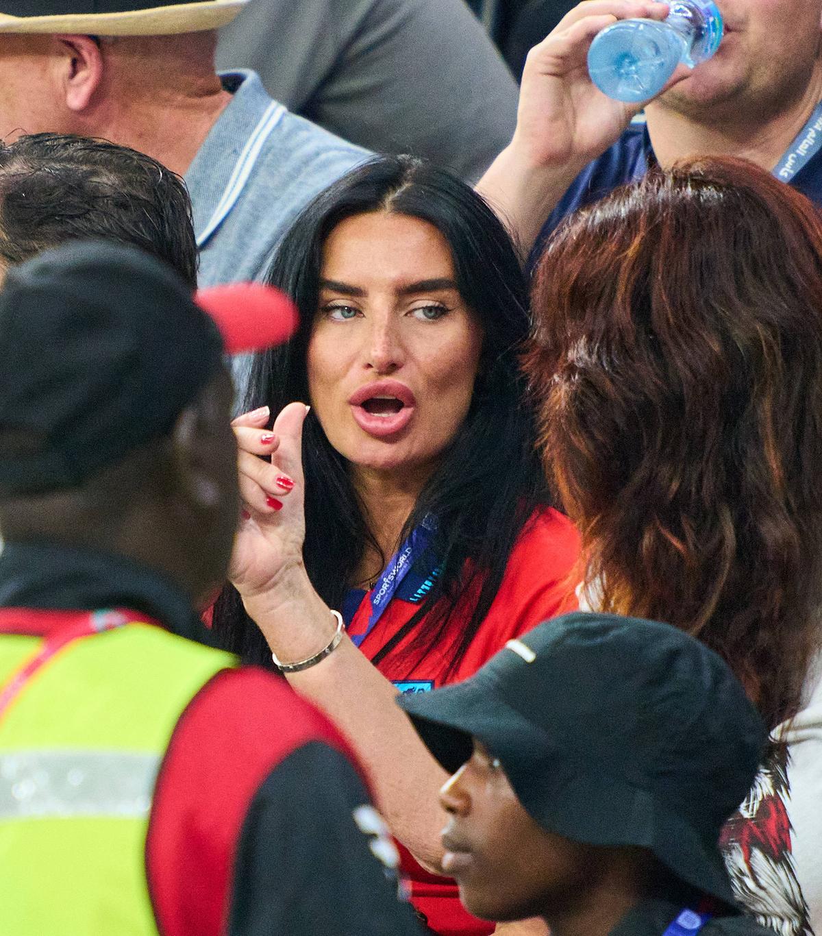 Situația încurcată în tribuna Angliei: soția și fosta amantă a lui Kyle Walker l-au susținut pe fundașul lui Manchester City