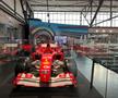 Pășiți în „sanctuarul” lui Michael Schumacher, lumea roșie a GOAT-ului din Formula 1! Colecția din Koln îți taie respirația