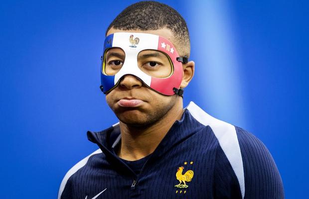 Problema la care nu se aștepta Kylian Mbappe înaintea meciului Olanda - Franța » UEFA îi stă în cale