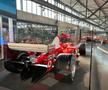 Pășiți în „sanctuarul” lui Michael Schumacher, lumea roșie a GOAT-ului din Formula 1! Colecția din Koln îți taie respirația