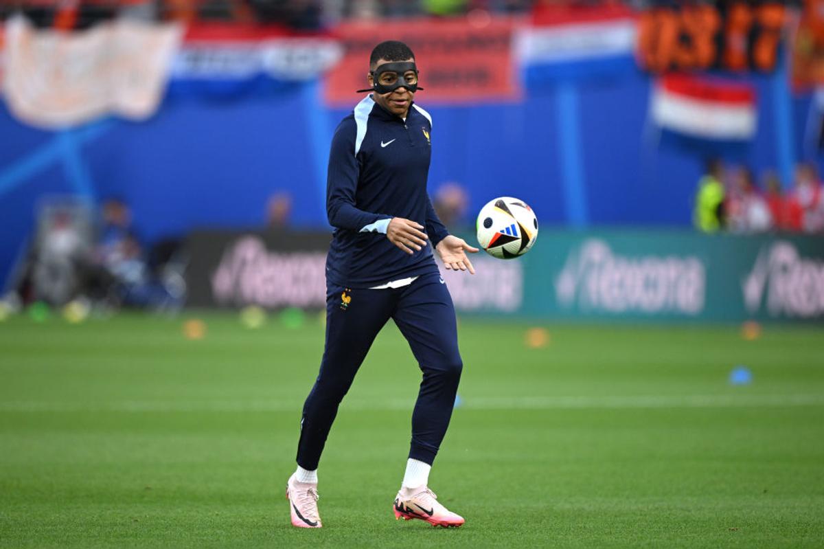 „Donatello” Mbappe și-a ales masca » Cum a apărut la Olanda - Franța