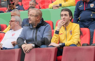 Dîncu și fiul, favoriții FRF! Burleanu le-a dat acces VIP în delegația oficială cu Belgia