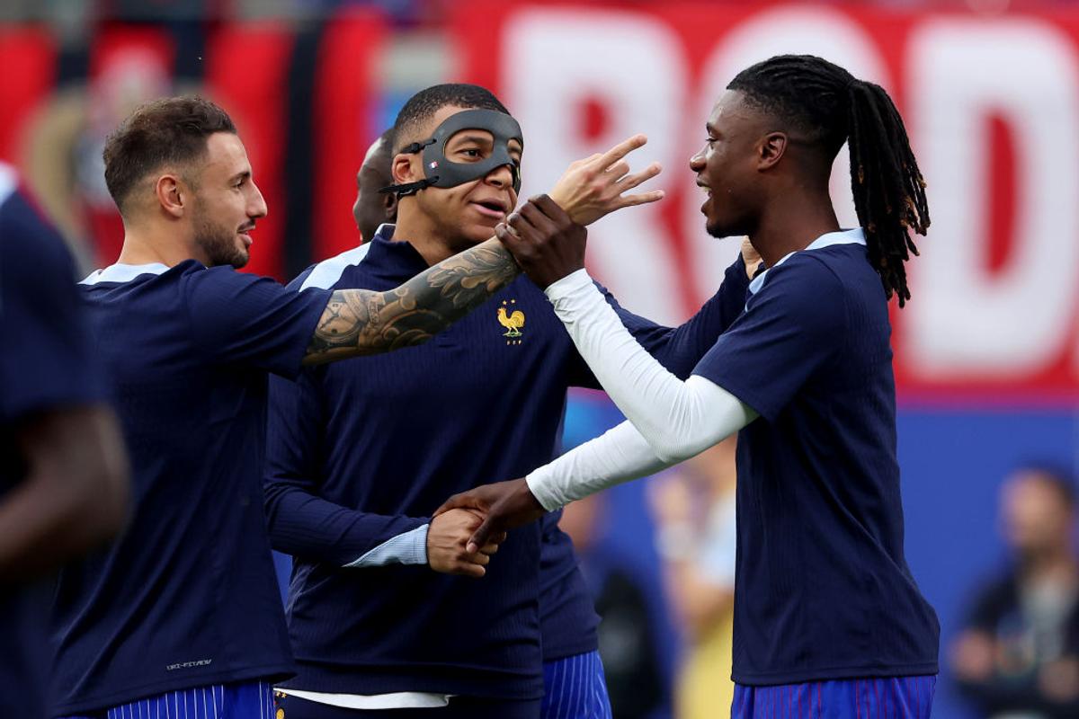 Carnaval german. Kylian Mbappe a ajuns la a cincea mască! » Opinia unui adversar: „Se asfixiază și nu poate juca decât la maximum 80% din capacitate!”