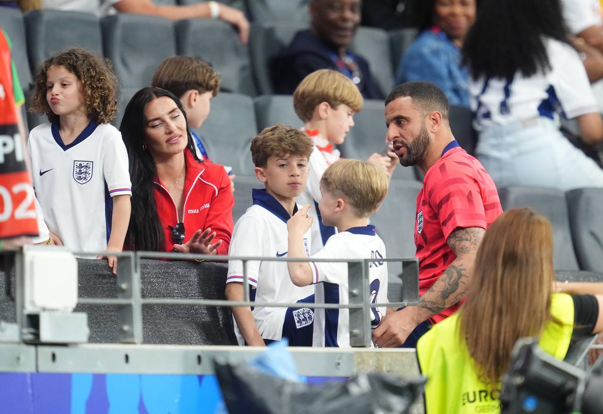 Annie Kilner, soția lui Kyle Walker, în tribune la Anglia - Danemarca 1-1