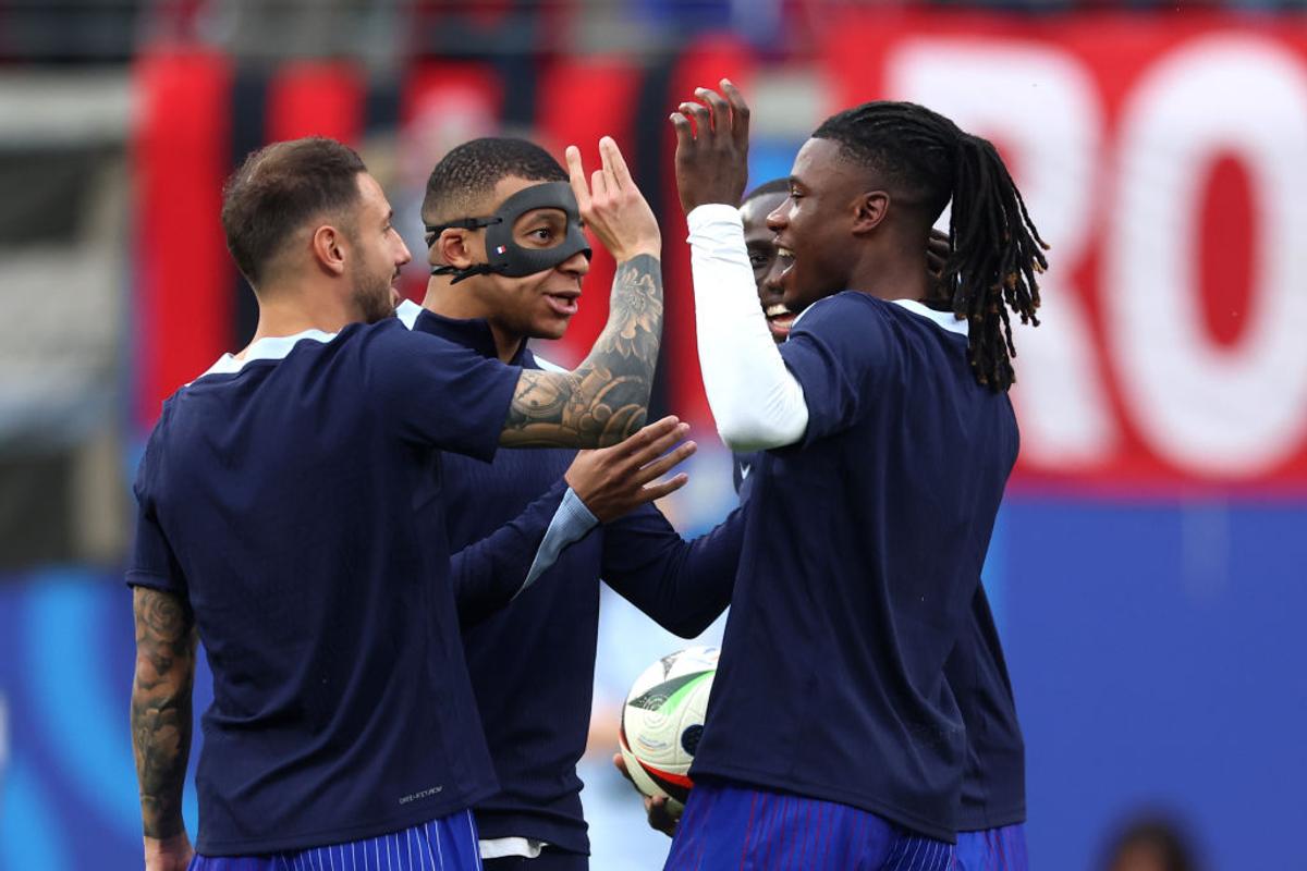 Carnaval german. Kylian Mbappe a ajuns la a cincea mască! » Opinia unui adversar: „Se asfixiază și nu poate juca decât la maximum 80% din capacitate!”