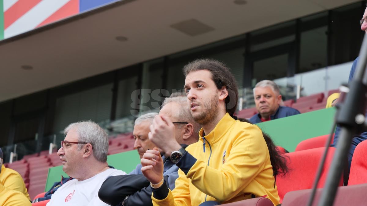 Vasile Dîncu și-a adus și fiul la Euro 2024