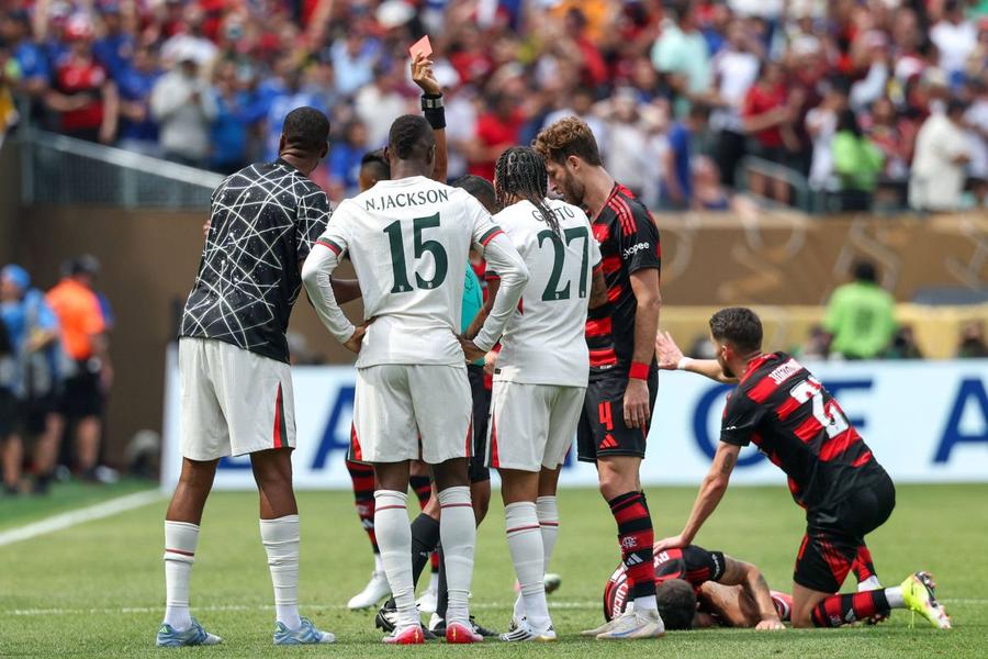 Nicolas Jackson eliminat în Flamengo - Chelsea / Foto: Imago Cea mai dură reacție după eșecul lui Chelsea la Mondialul Cluburilor! Prezentatoarea și-a prezentat scuze: „Nu mă interesează ce frustrări are”