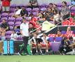Conflictul dintre turcul Orkun Kökcü și antrenorul Bruno Lage la meciul Benfica - Auckland City 6-0 de la Mondialul Cluburilor / Foto: Imago