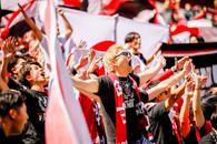 Uitați de Boca și River! Sub ochii lui Chivu, galeria lui Urawa Red Diamonds a oferit o reprezentație fabuloasă