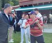 Constantin Budescu a luat microfonul și a pornit recitalul la petrecerea Petrolului: