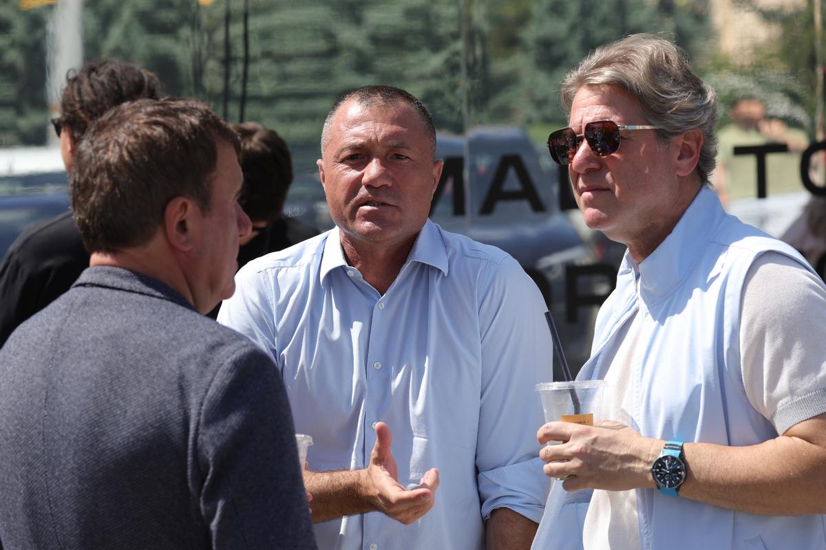 Ianis Hagi și-a lansat noul brand de ochelari de soare