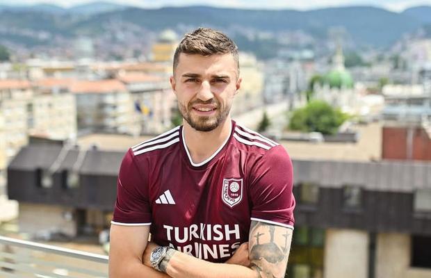 Unde s-a transferat, la 27 de ani, stoperul supranumit „noul Belodedici” la începutul carierei