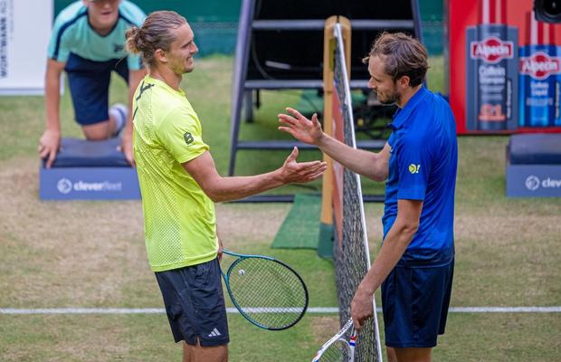 Daniil Medvedev, primul finalist în turneul de la Halle » Bătălie de 3 ore cu favoritul local Zverev