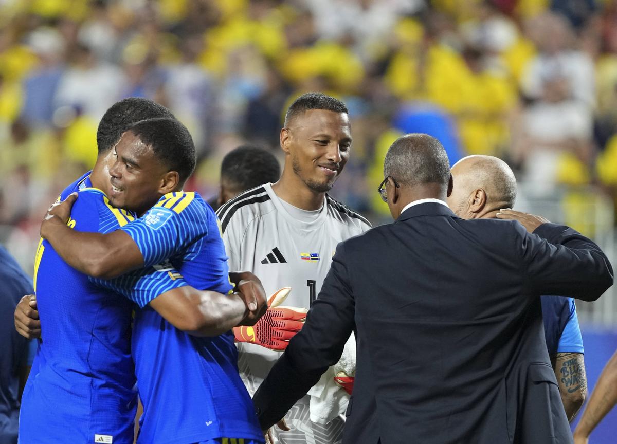 Selecționerul din Curacao a început să plângă după meciul cu Ecuador